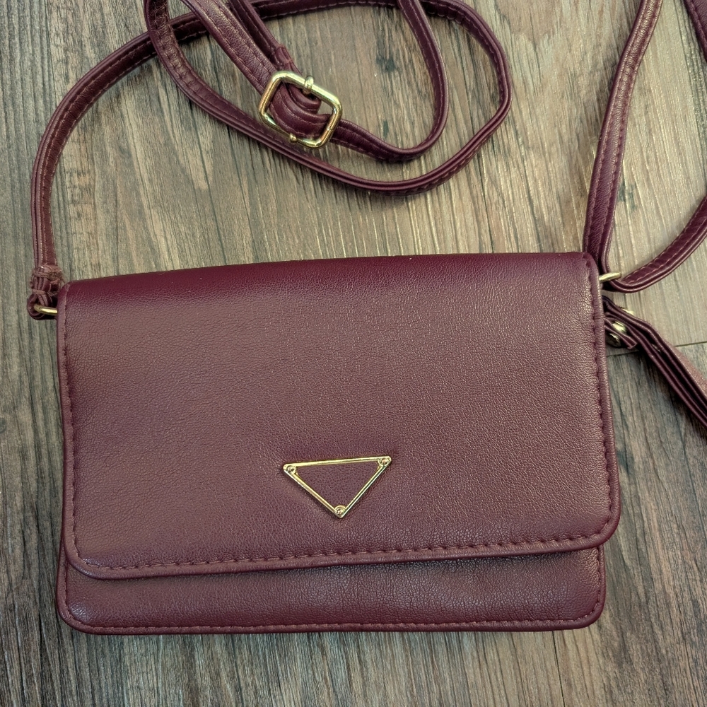 Burgundy Crossbody/Wristlet Bag